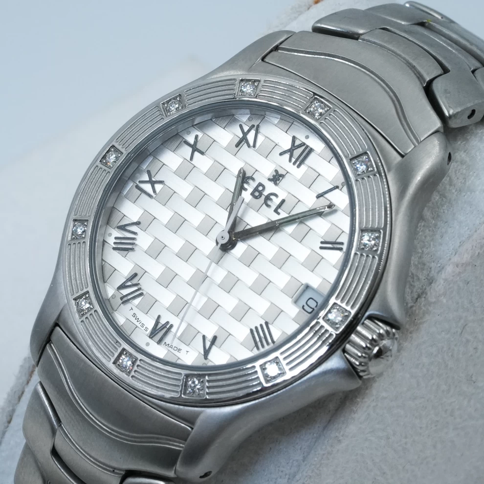     ساعة إيبل سبورت الكلاسيكية المرصعة بالألماس 