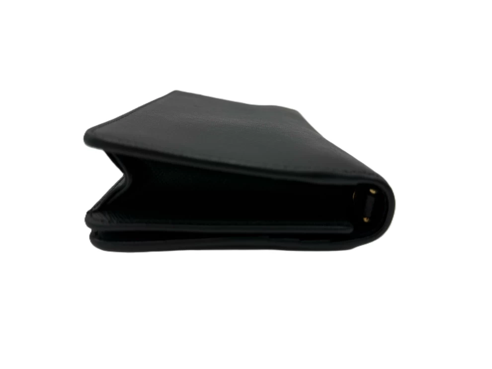     حقيبة محفظة برادا سافيانو سوداء اللون 