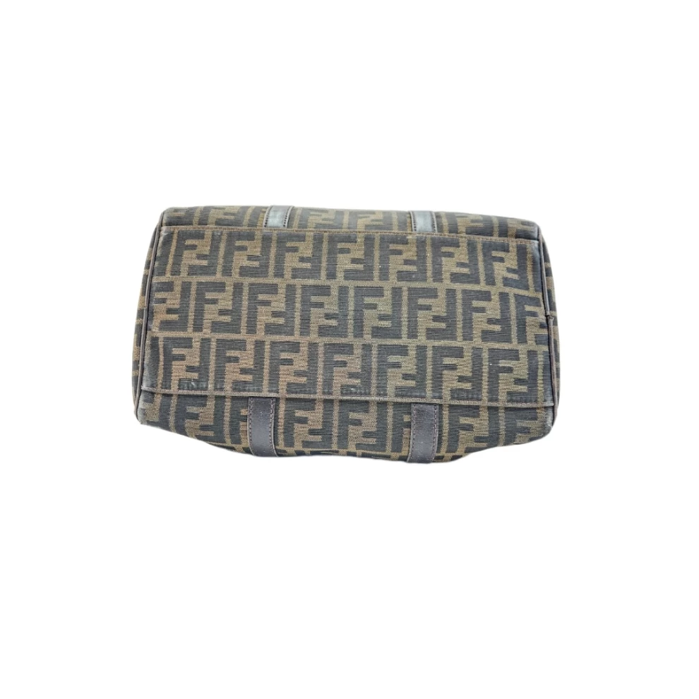     حقيبة يد فندي زوكا 