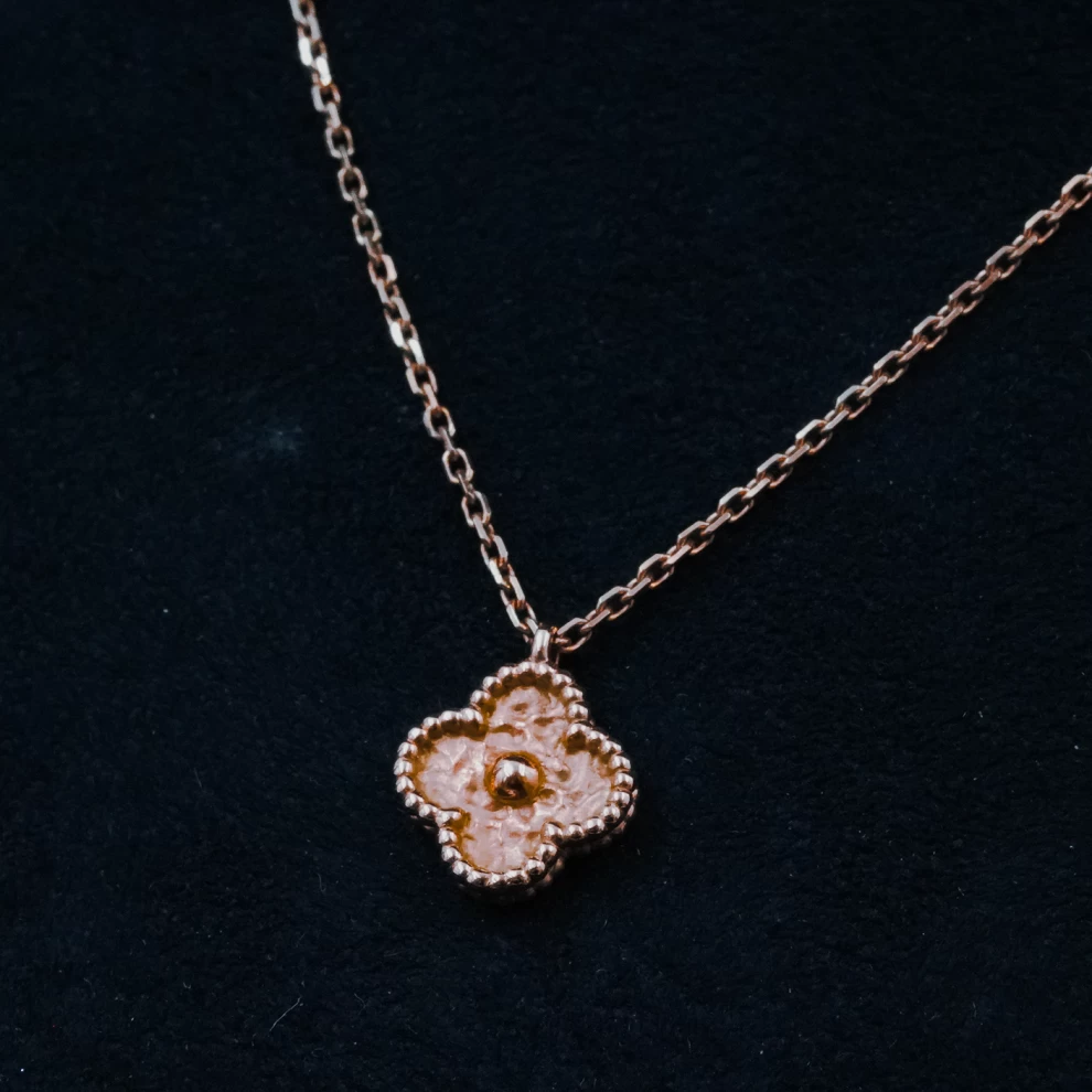 Van Cleef & Arpels Sweet Alhambra Yellow Gold Pendant