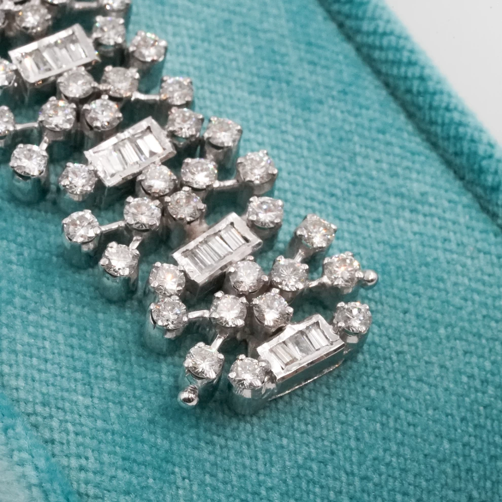     Diamond Bracelet - White Gold 