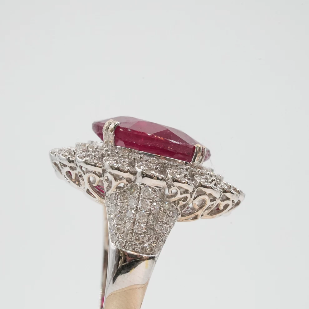     Diamond Ruby Ring 
