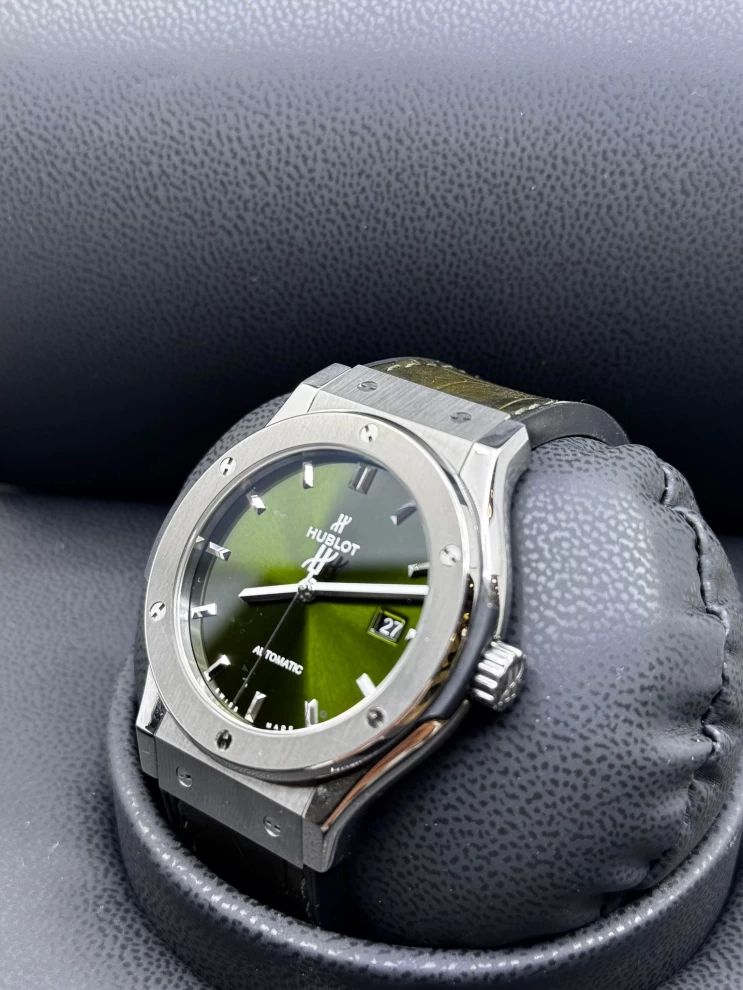     Hublot Classic Fusion - Men's Watch 