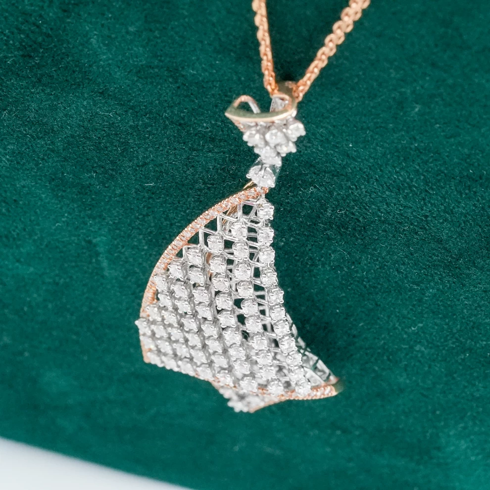     Diamond Necklace 