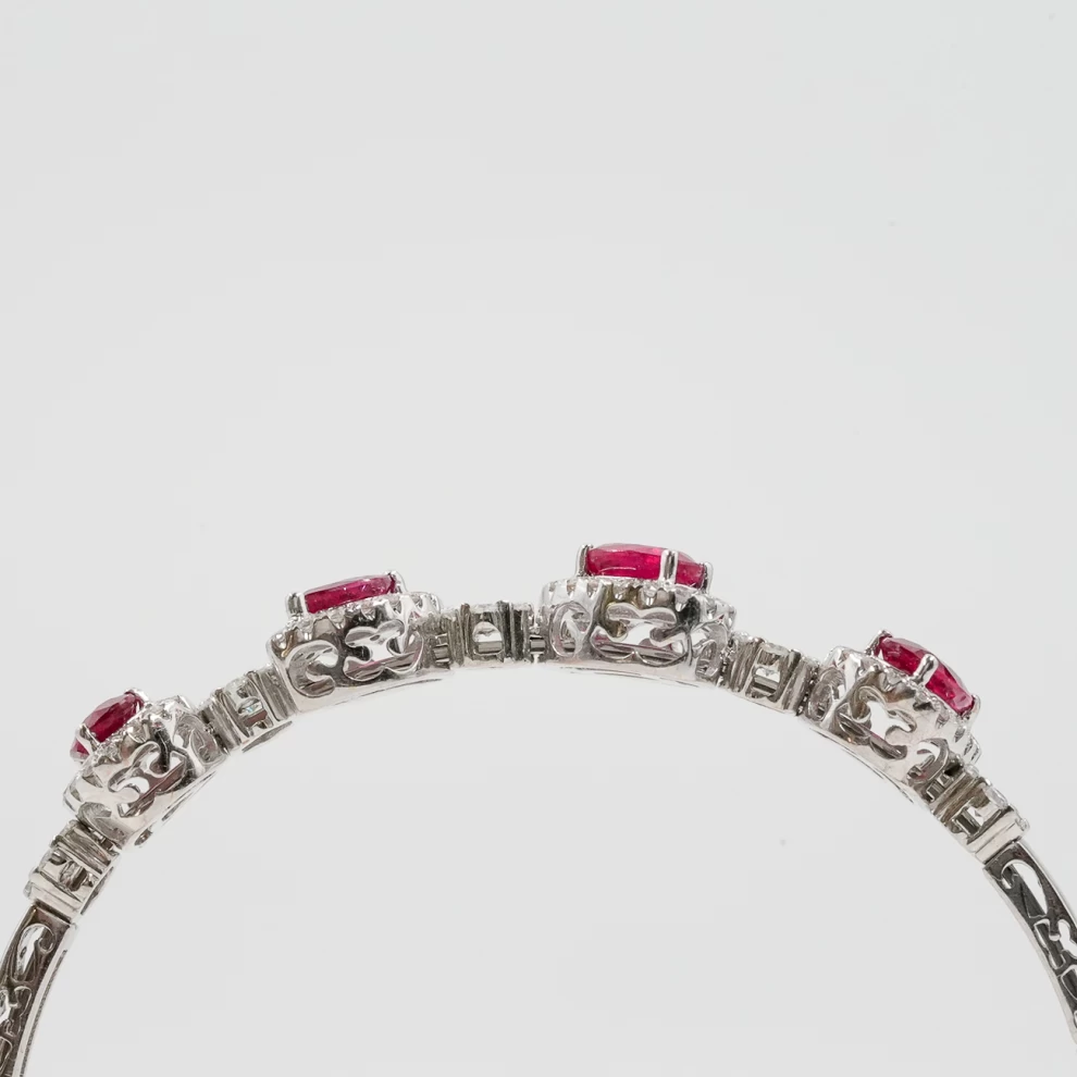     Diamond Bracelet 