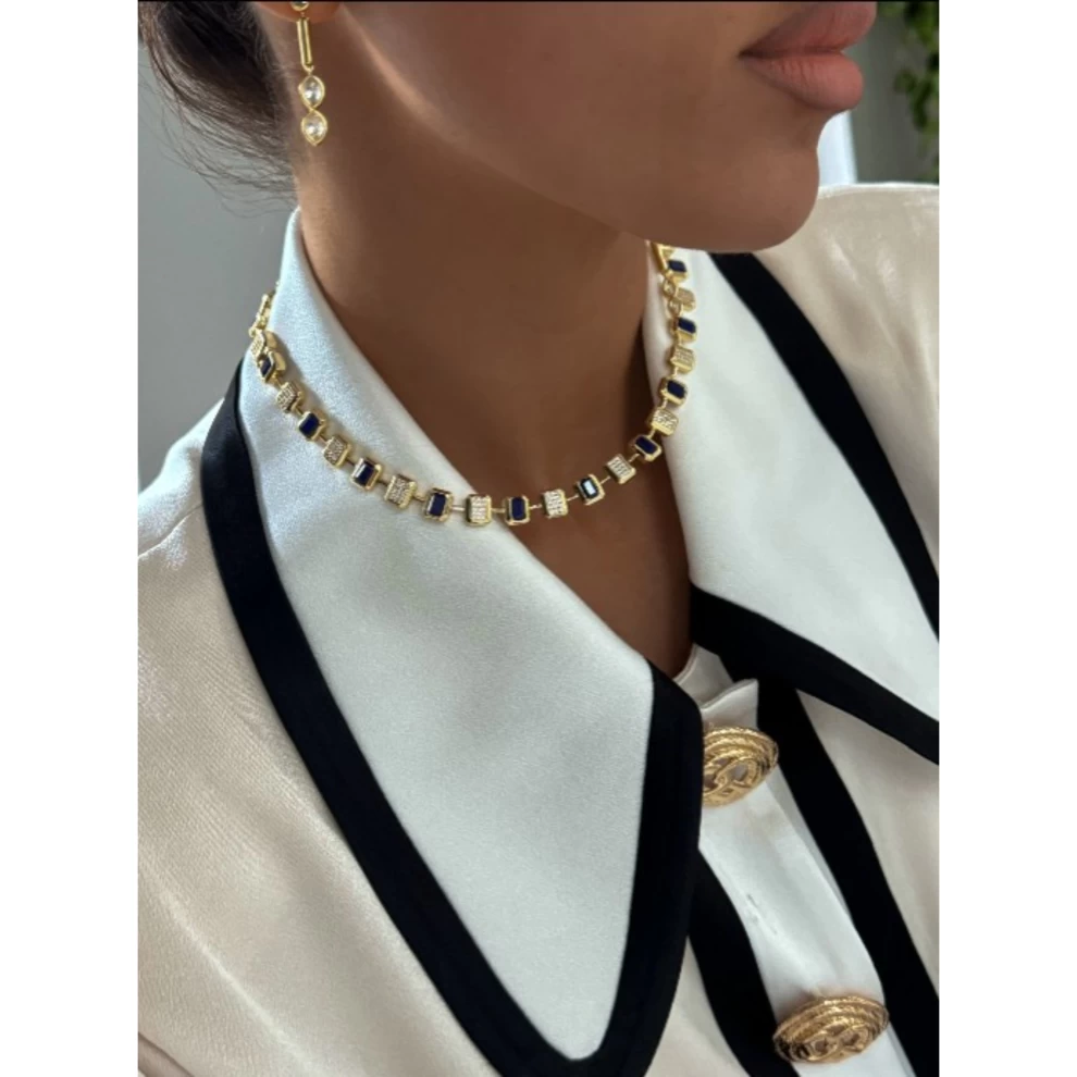     قلادة مارا لابيس الزمرد 