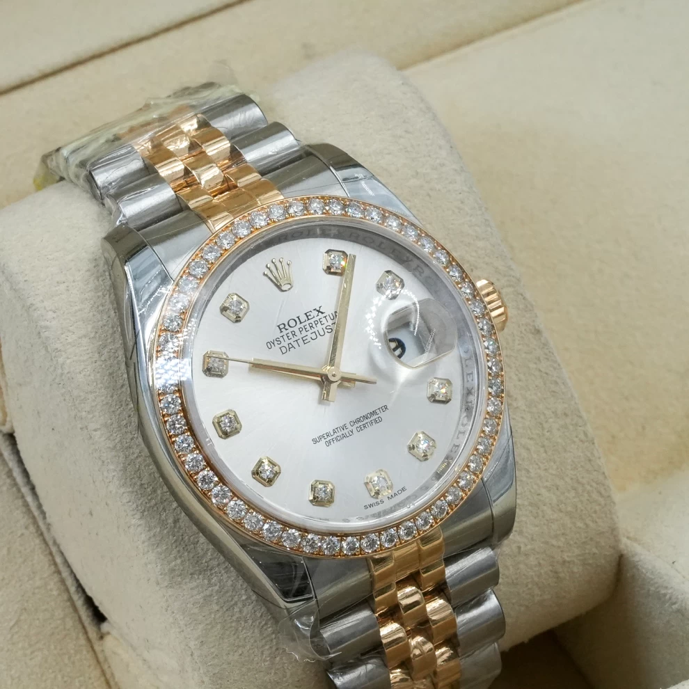     ساعة رولكس ديت جست ثنائية اللون بمينا وإطار من الماس 