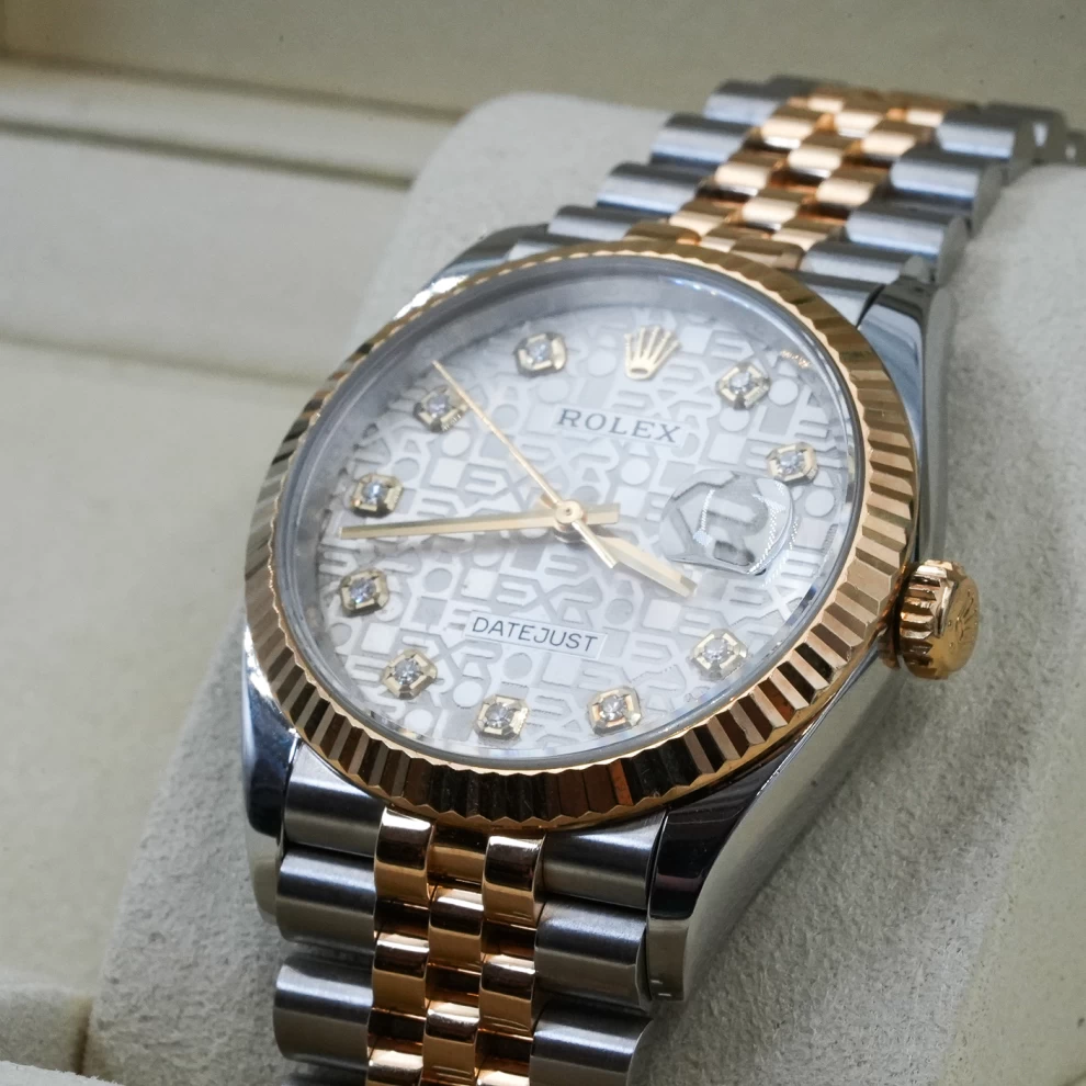     Rolex Oyster Perpetual Datejust 36 - Women's Watch 