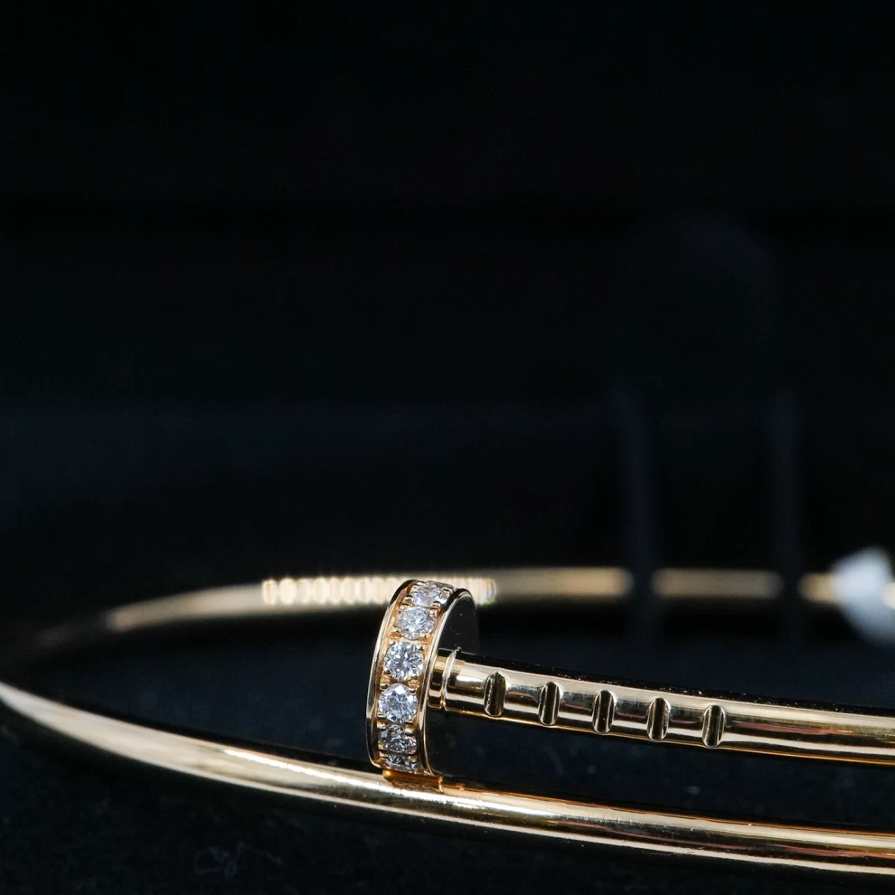     Cartier Juste un Clou bracelet 