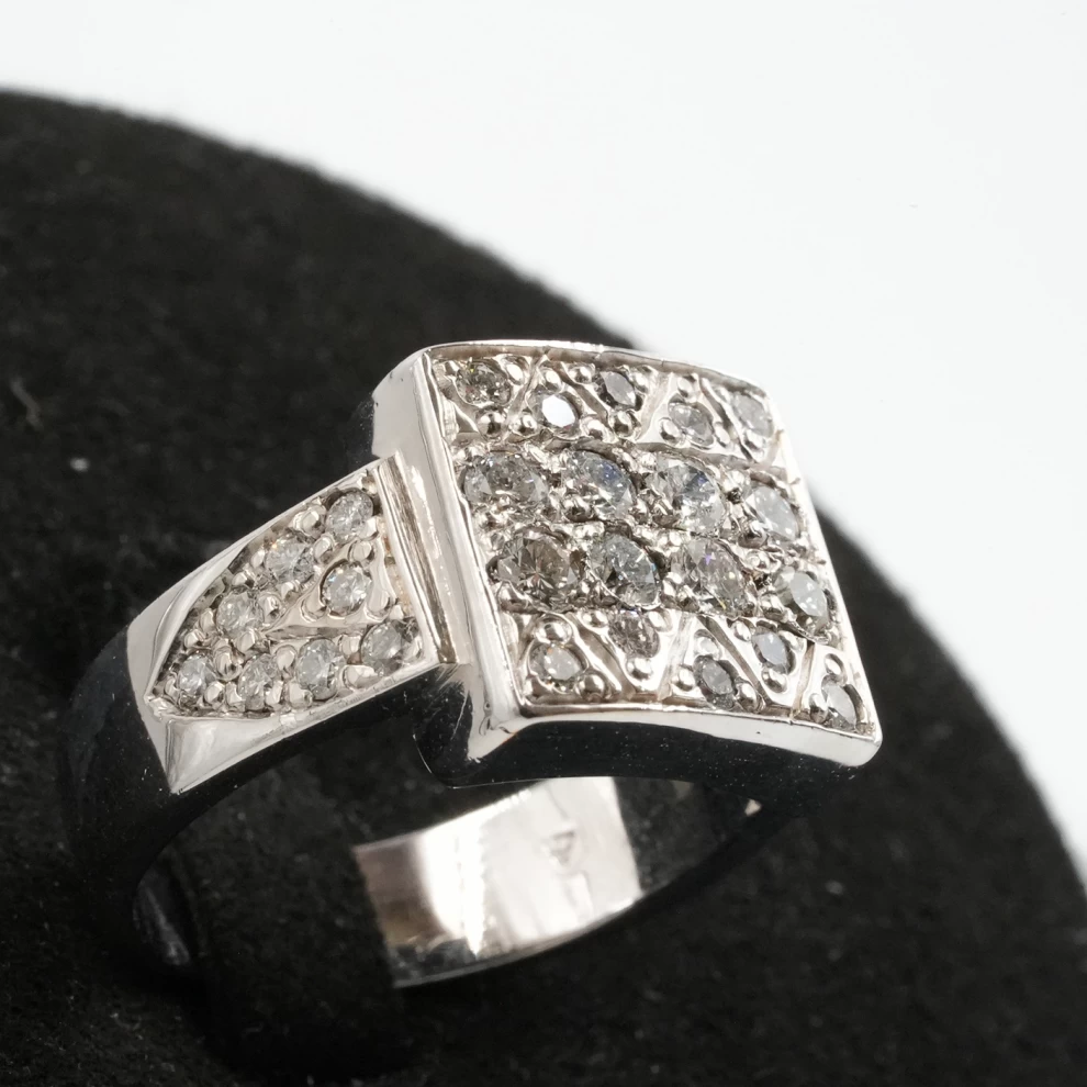 Diamond Ring - Women