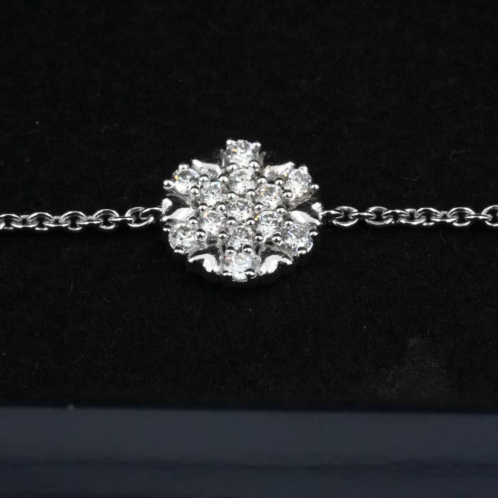     Diamond Bracelet For Women 