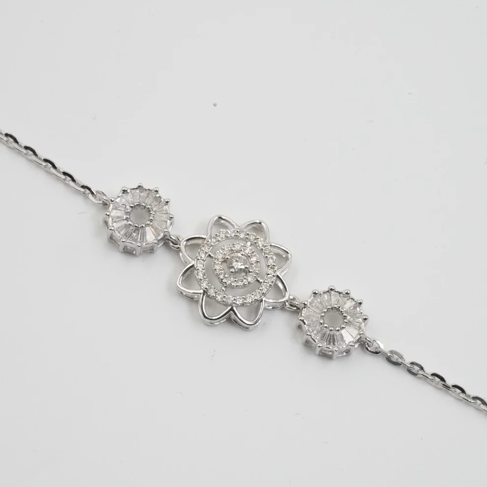     Diamond Bracelet For Women 