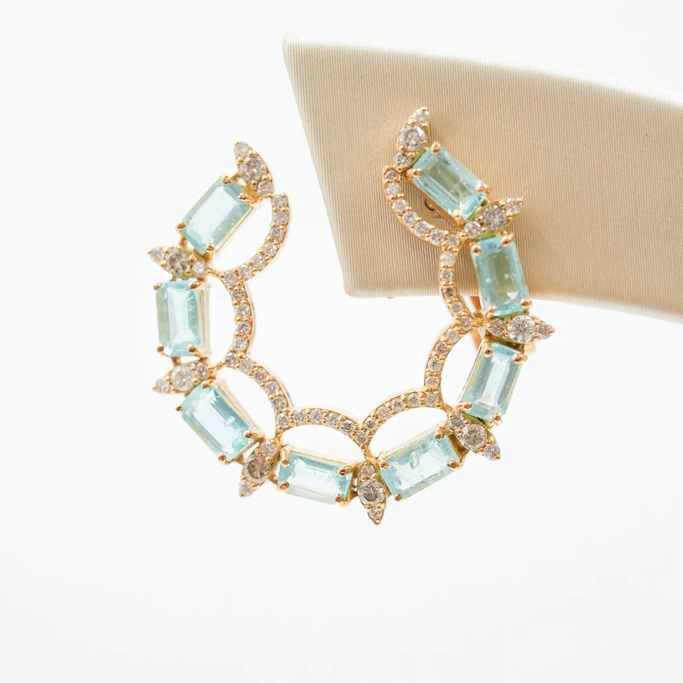    Earing and Necklace Set 