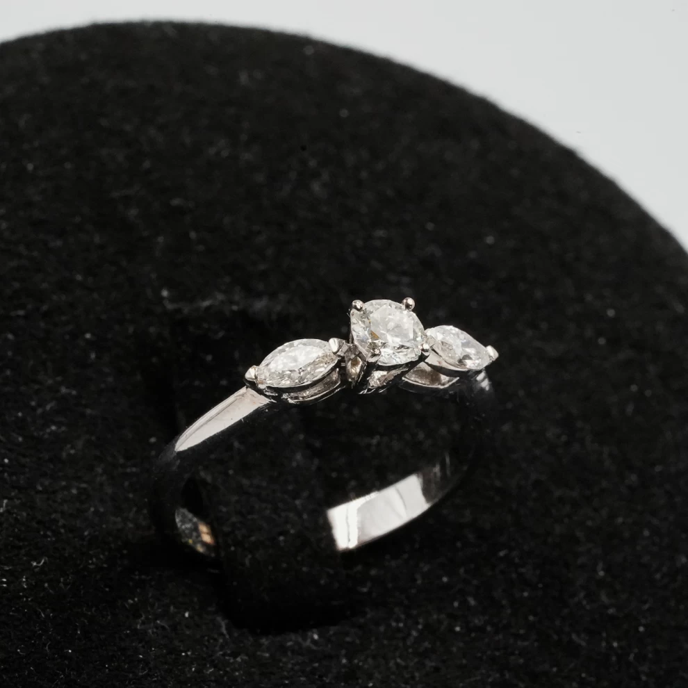 Diamond Ring - Women