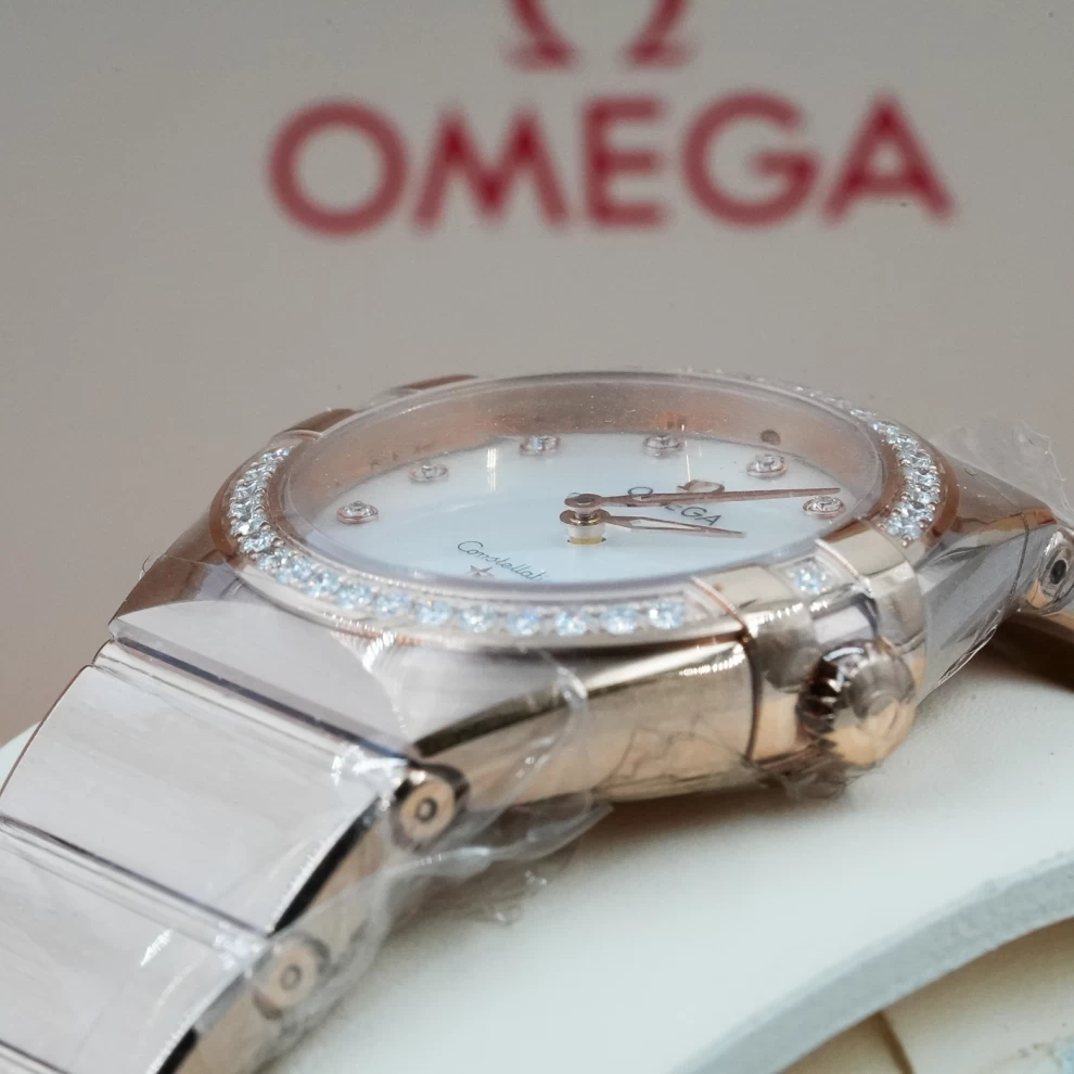     Omega Constellation: Sedna Gold and Diamond Radiance 
