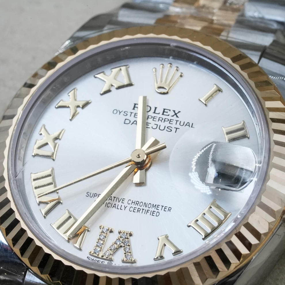     ساعة رولكس ليدي ديت جست ذات الميناء الروماني المزخرف ثنائي اللون 