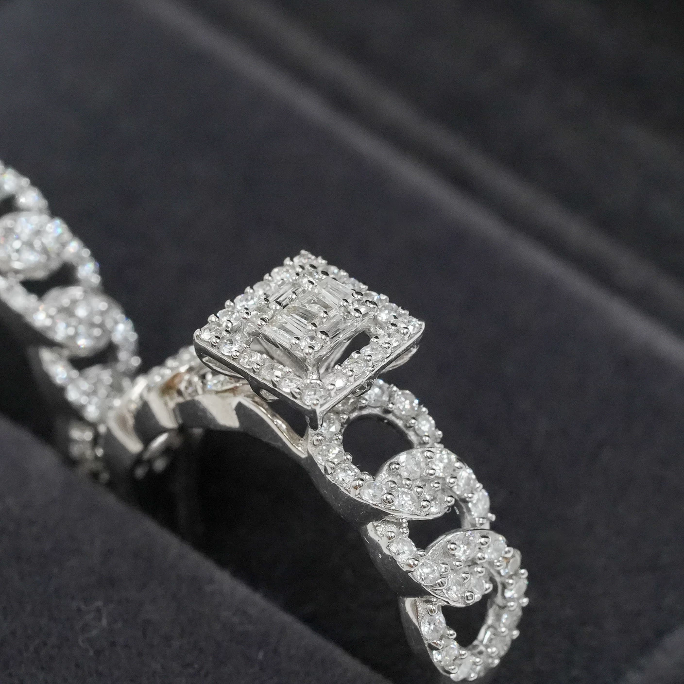 Ring Twins