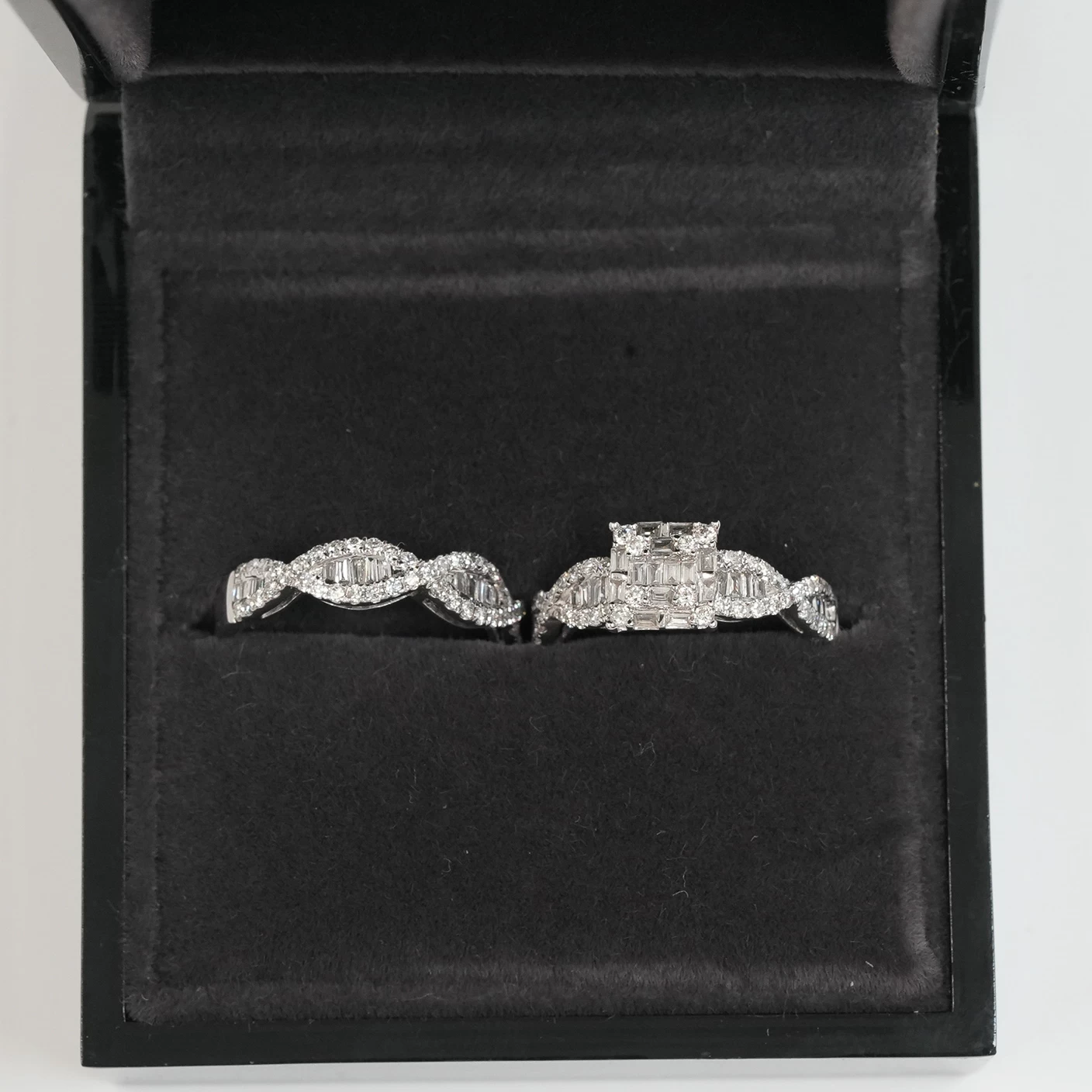 Ring Twins