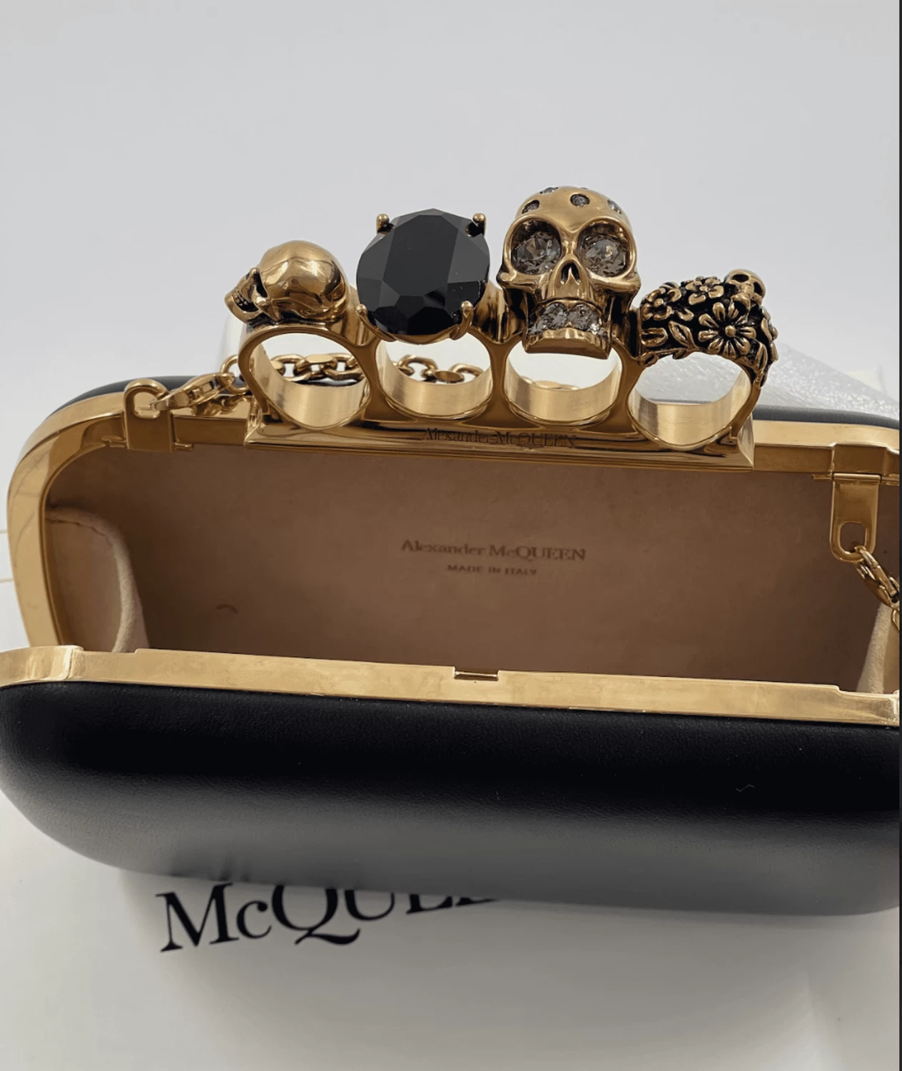 Alexander McQueen - Skull Four-Ring Clutch in Leather