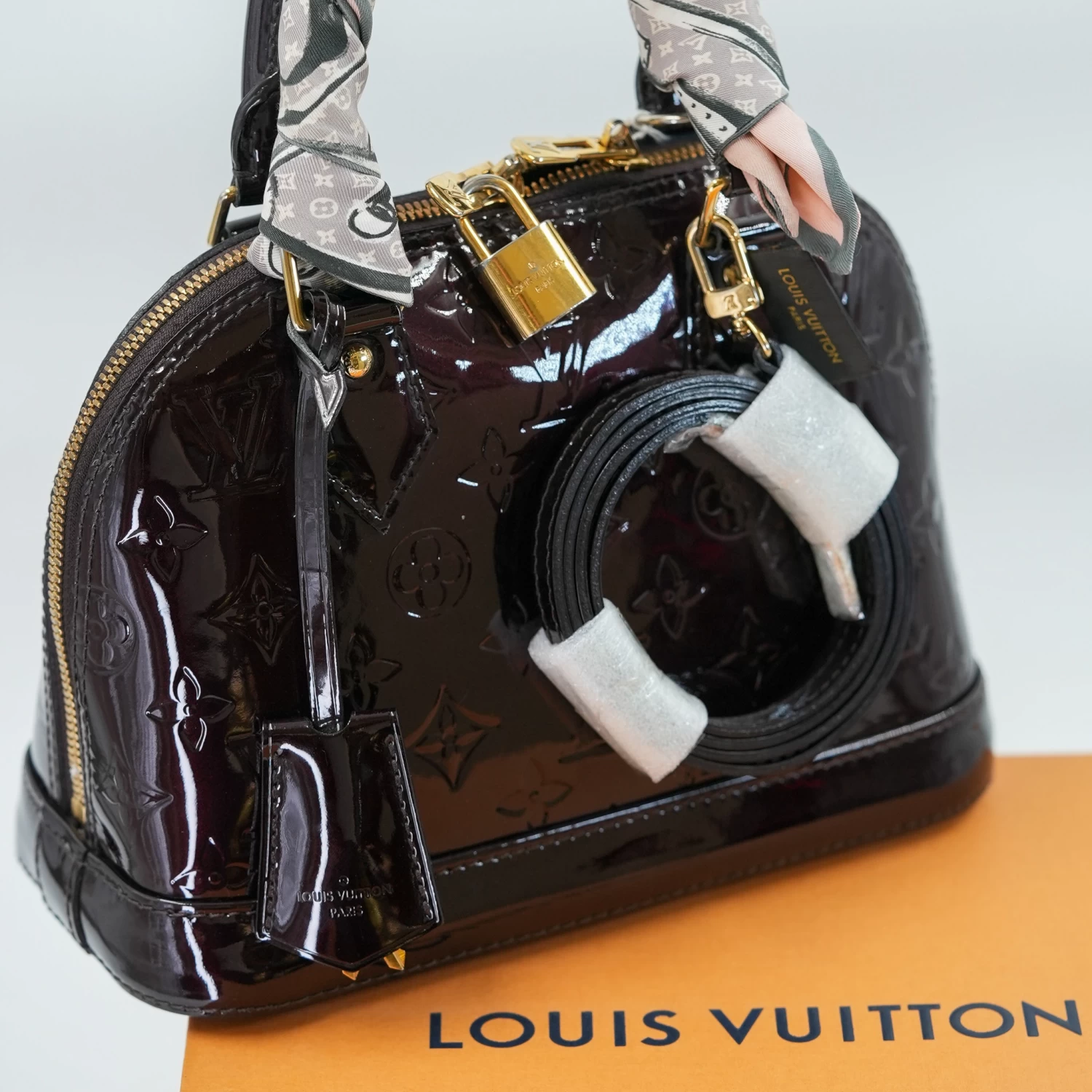 Louis Vuitton Alma BB bag - Black