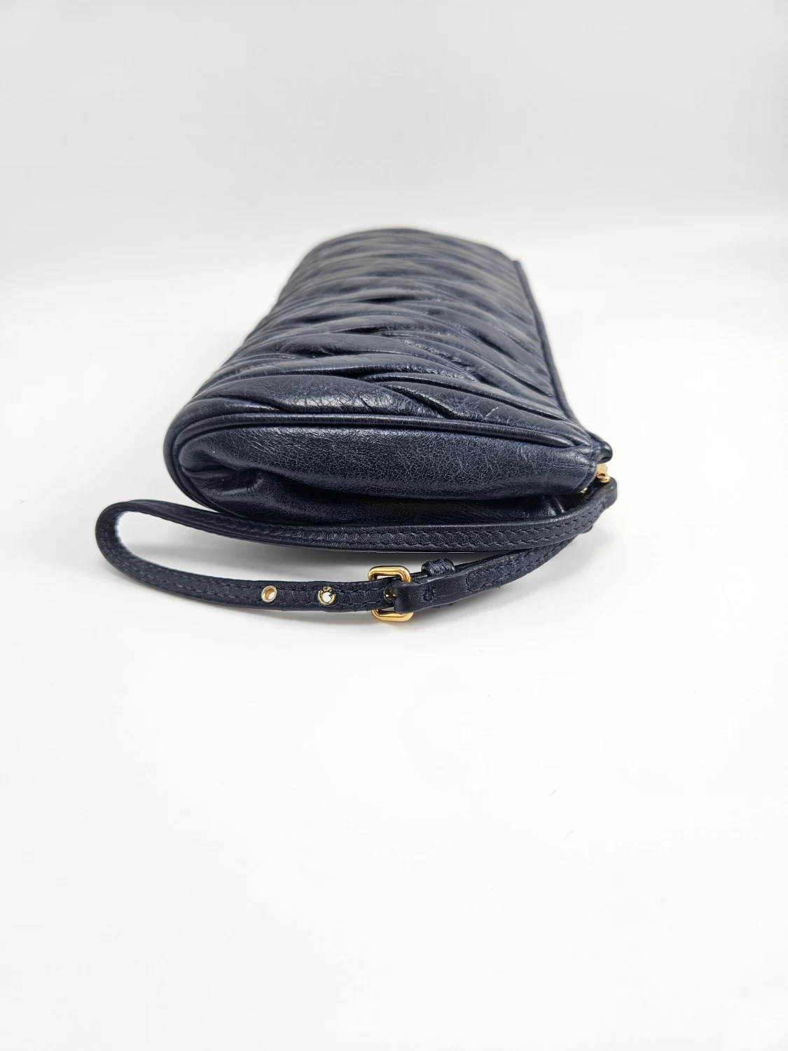     حقيبة كلاتش من الجلد Miu Miu Matelasse 