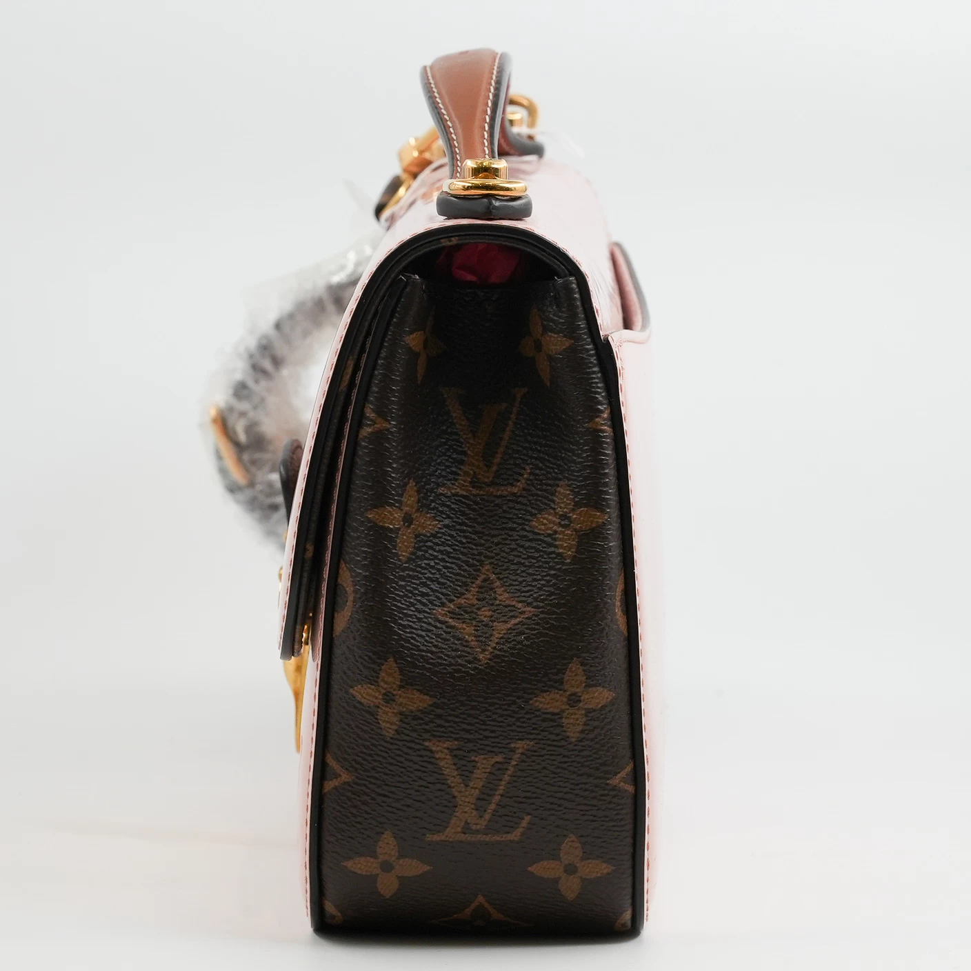Louis Vuitton Monogram Handbag in Pink Patent Leather
