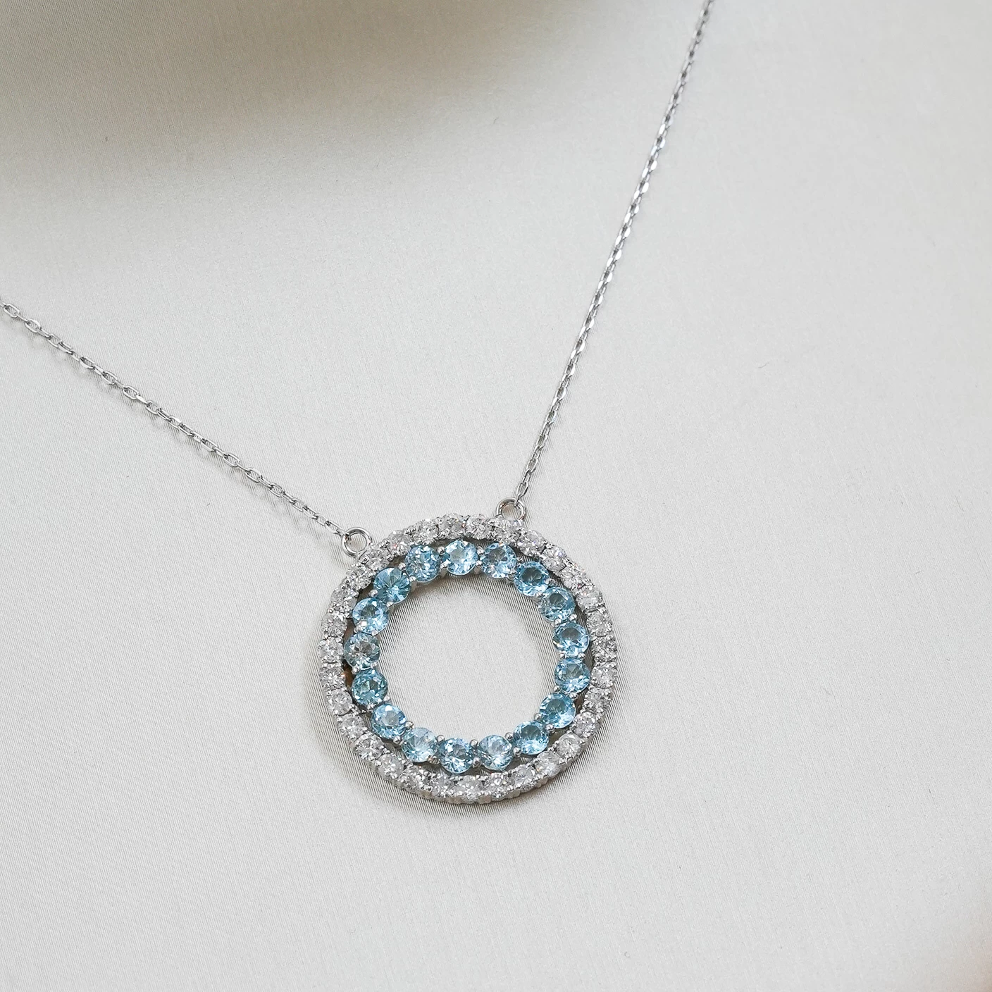     Diamond Necklace 