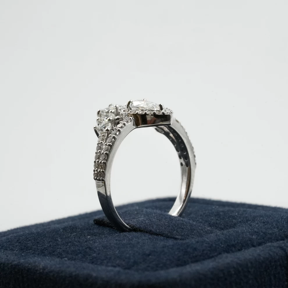     Diamond Ring for Women 