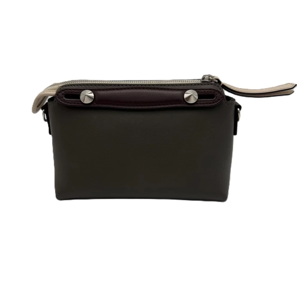     حقيبة كروس صغيرة رمادية ثلاثية الألوان من فندي باي ذا واي 