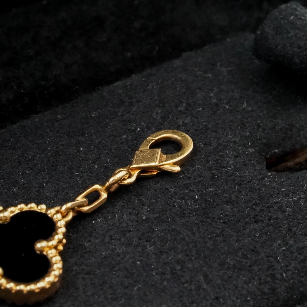     Van Cleef Bracelet 