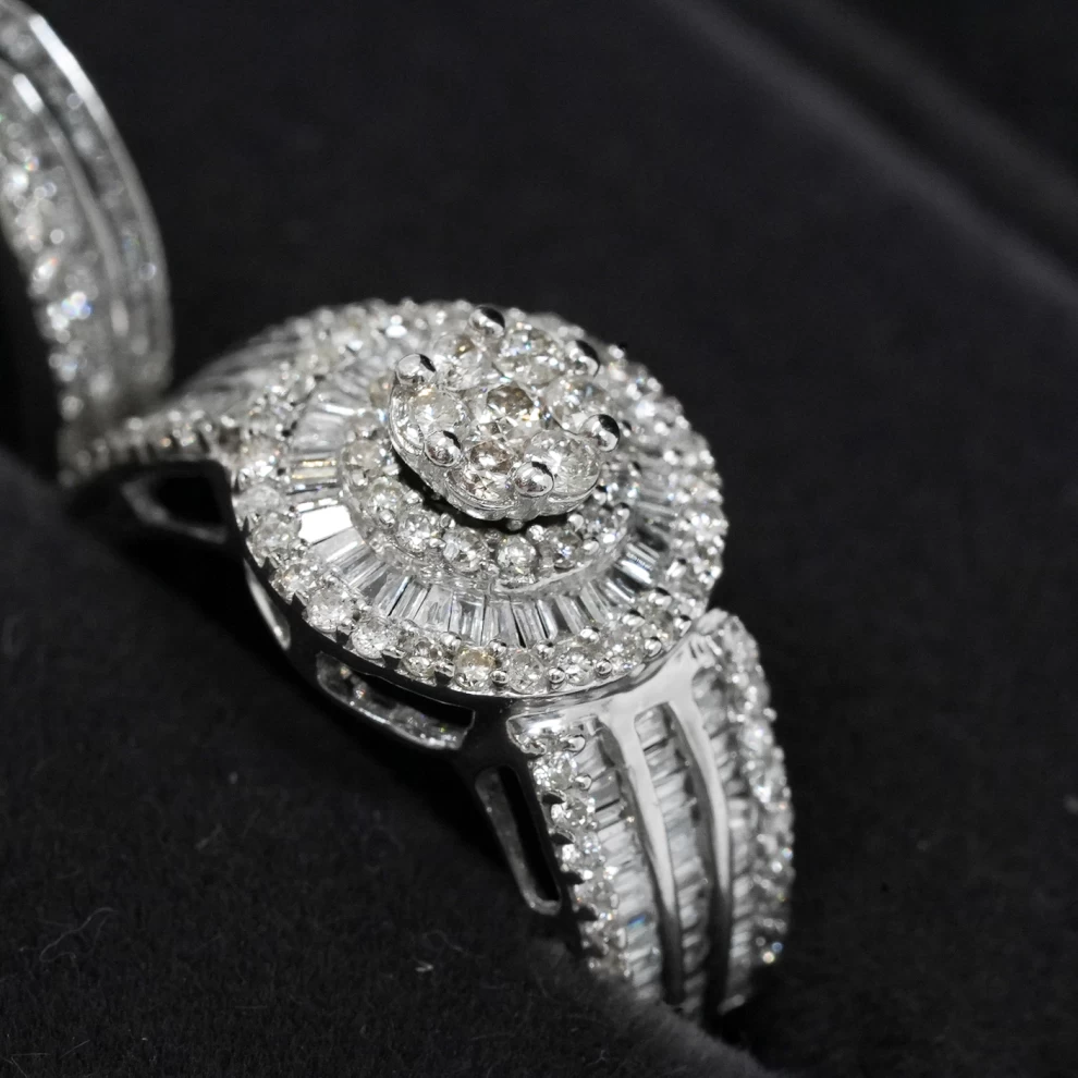     Ring Twins 