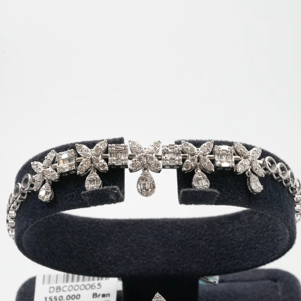     4 pc Diamond Set 