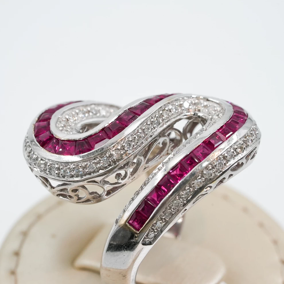     Diamond Ruby Ring 