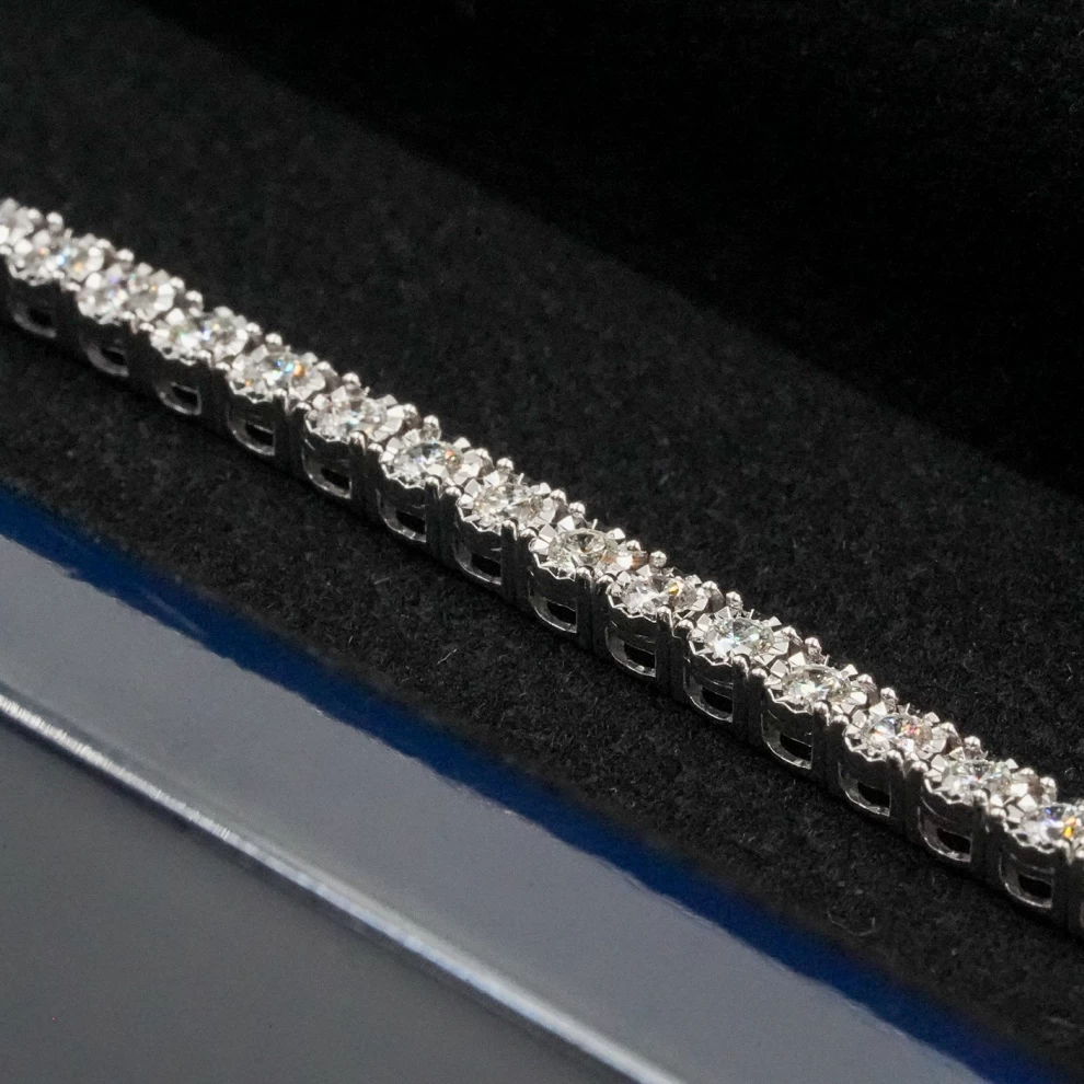     White Gold Diamond Bracelet 