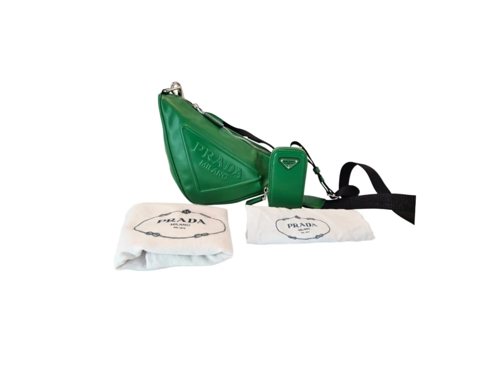     حقيبة كتف برادا المثلثة الخضراء 