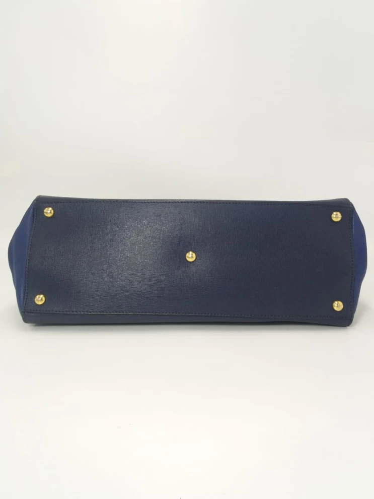     حقيبة فندي تو تون جلدية متوسطة الحجم 2جور 