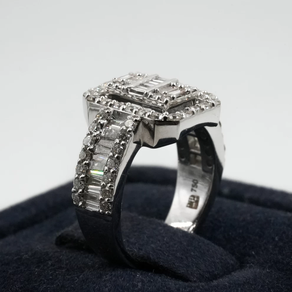 Women's Ring