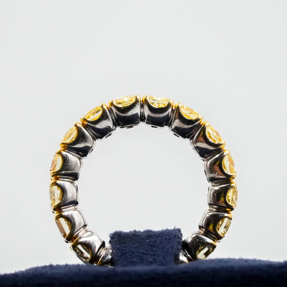     Women's Ring - Diamond 