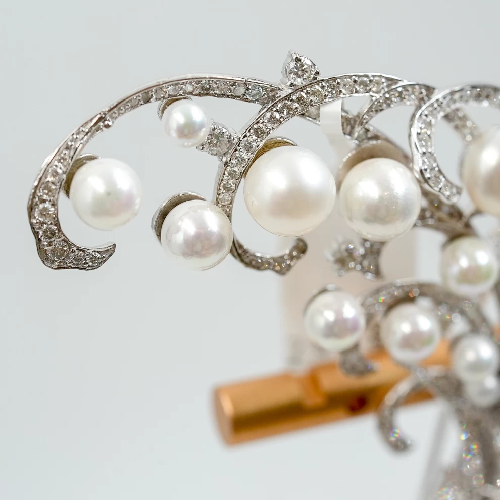     Broach 