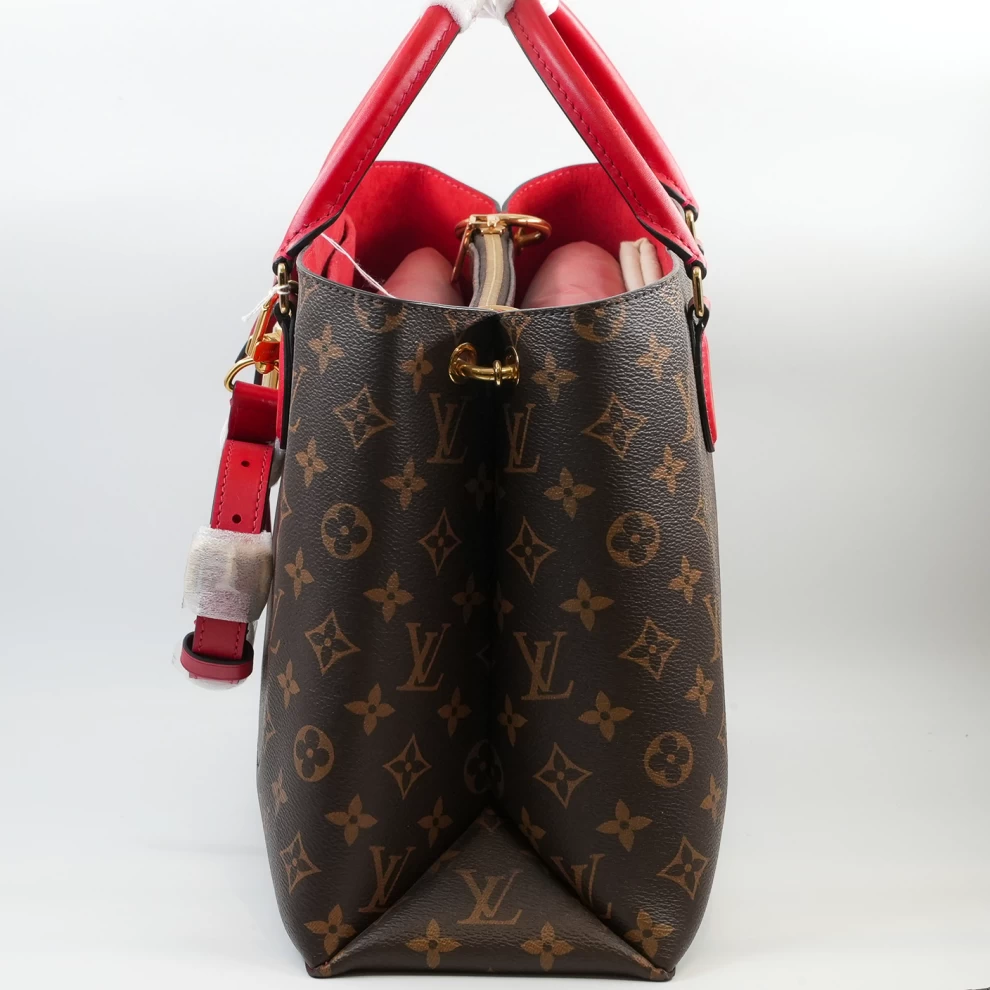     Louis Vuitton On My Side MM Tote Bag in Monogram & Red Leather 