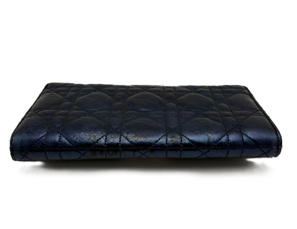     حقيبة ديور بروميناد من الجلد باللون الأزرق المعدني من ديور 