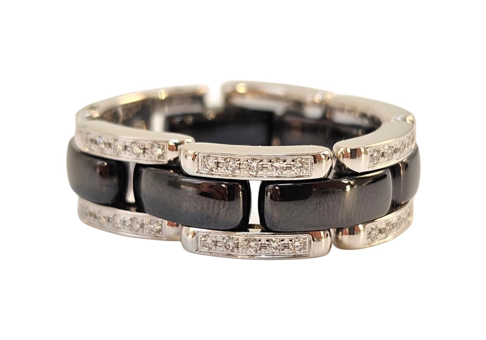     Chanel 18K White Gold  Diamond Ultra Ring Size T58 