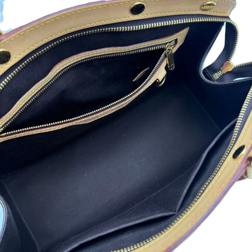     حقيبة لويس فويتون Monogram Amarante Vernis Brea MM 