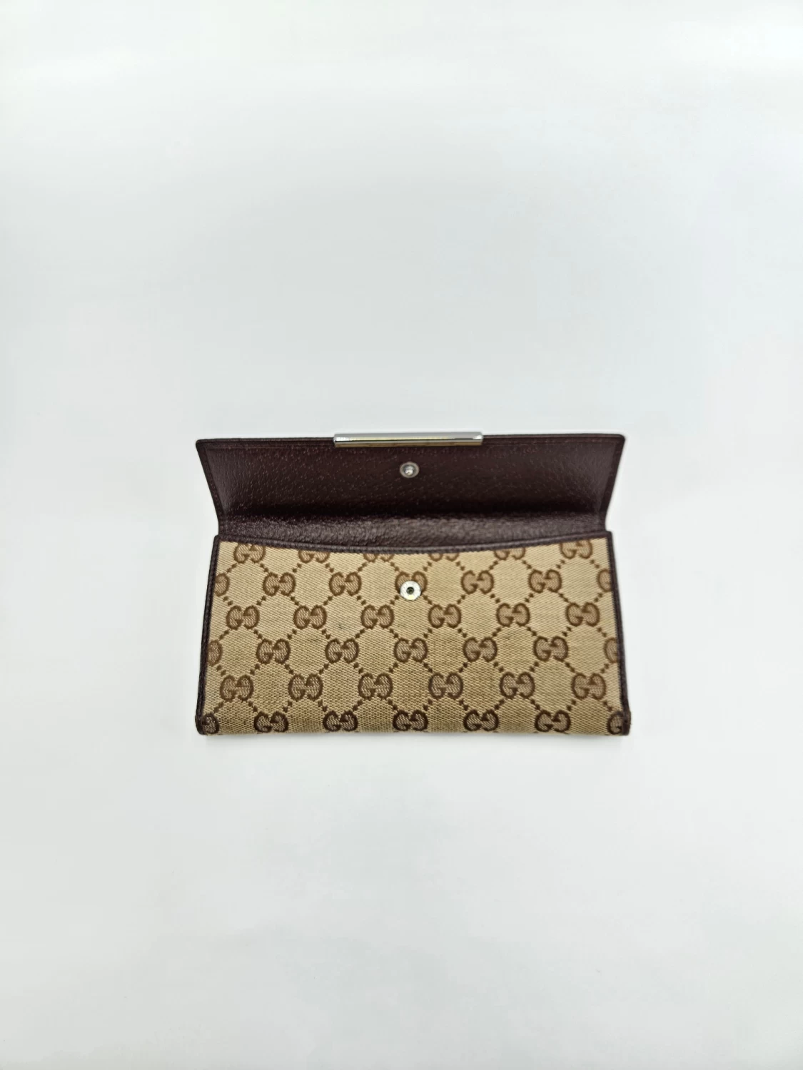     Gucci Engraved Metal Plate Clutch Wallet 