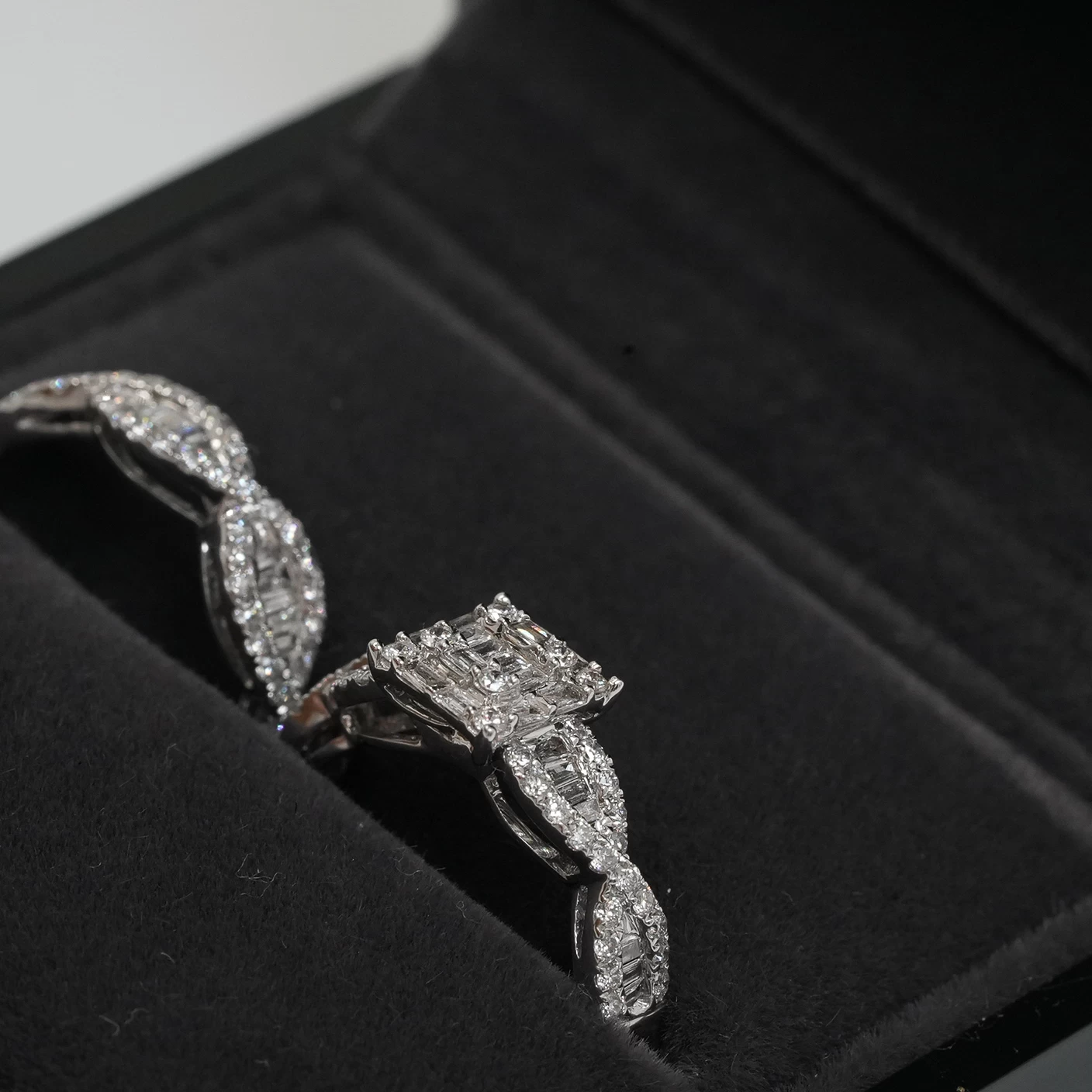 Ring Twins