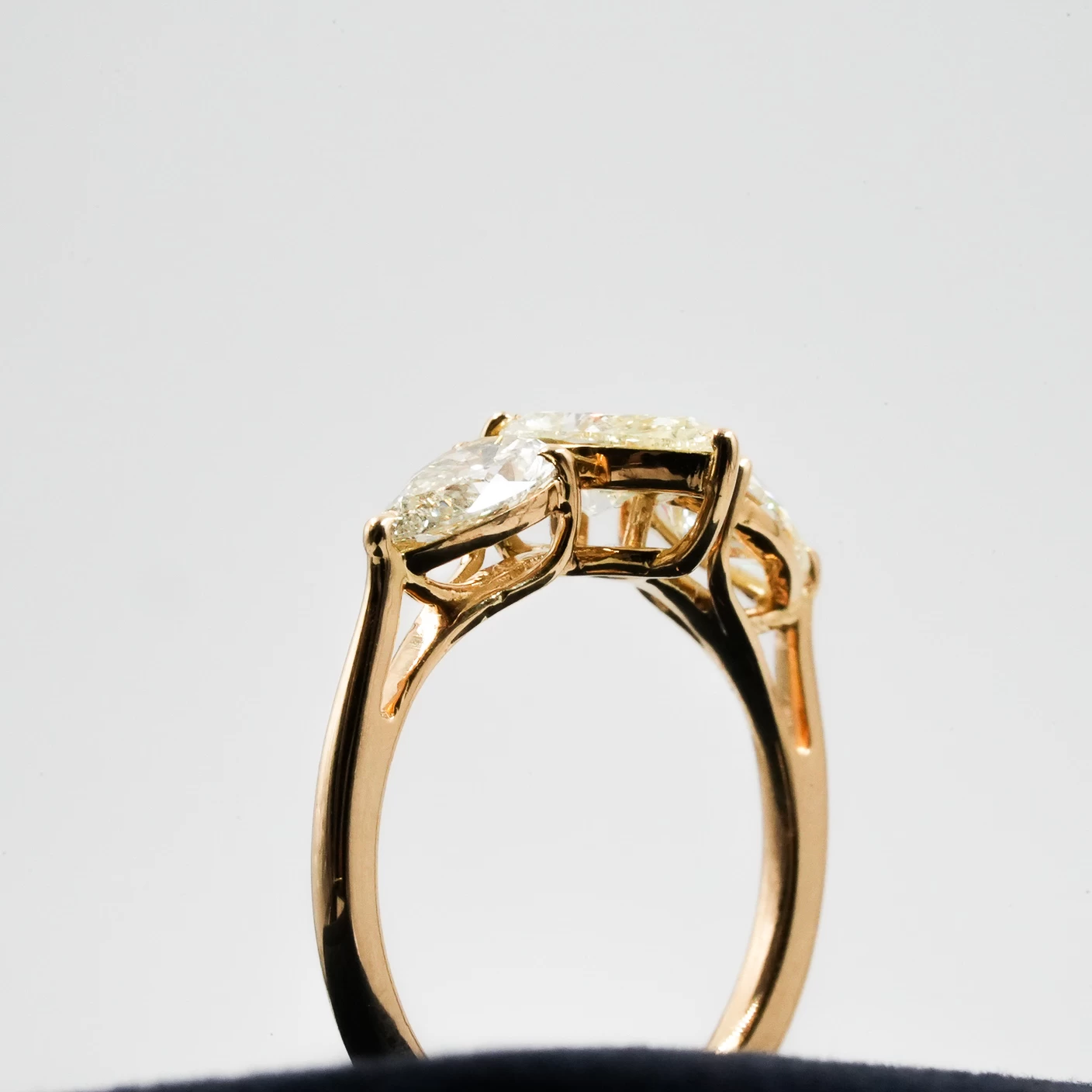     Women's Ring 