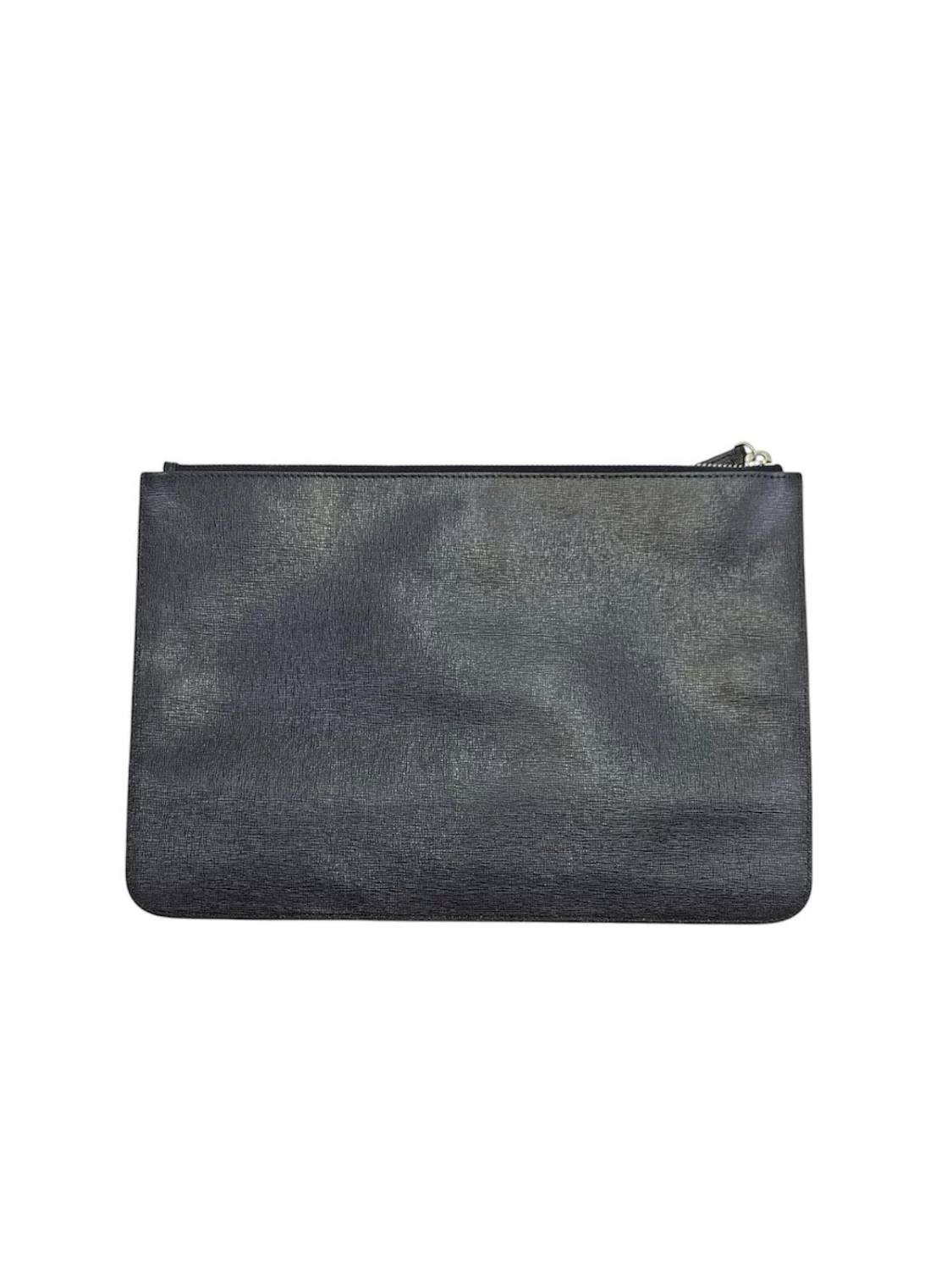     "حقيبة كلاتش كارليتو من فندي " 