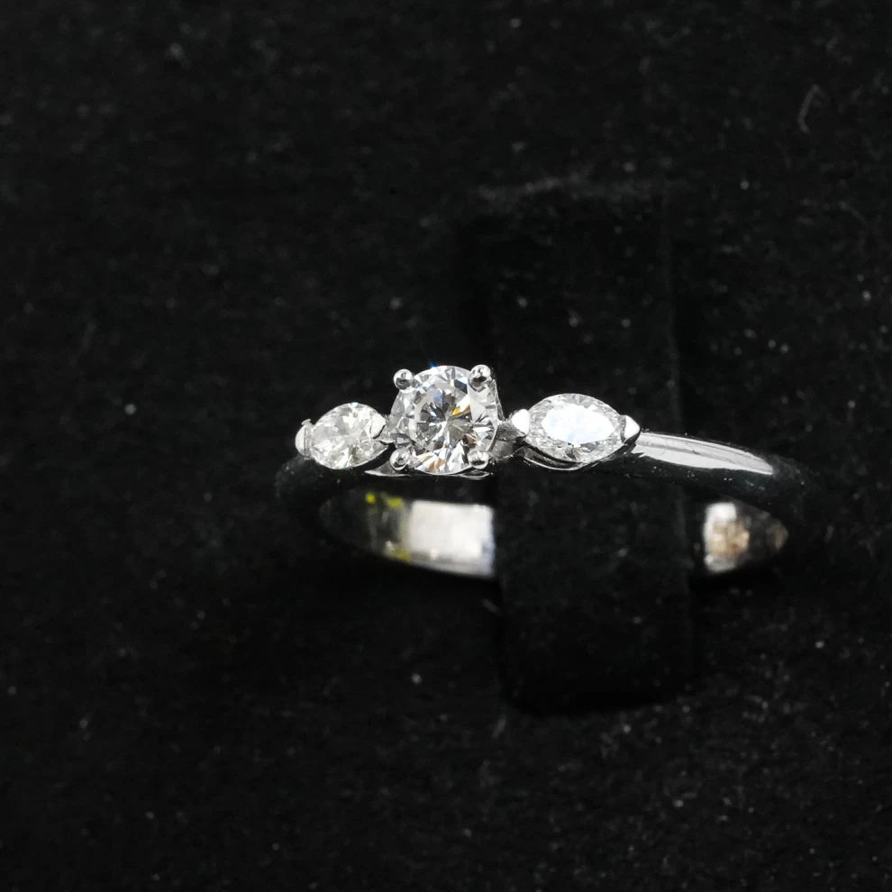 Diamond Ring - Women