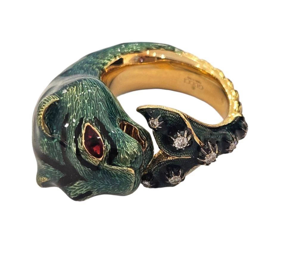     Gucci 18K Le Marche des  Marveilles Ring 