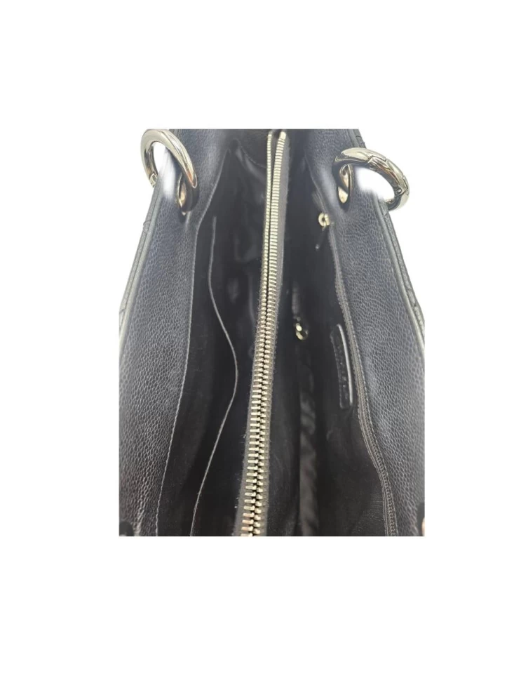     حقيبة كتف شانيل بلاك كافيار جي إس تي 